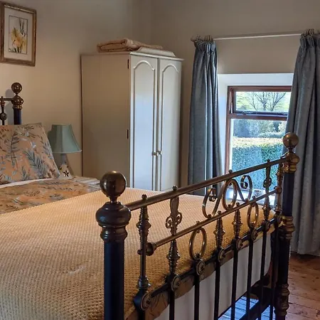 בית נופש Tymon Self-catering