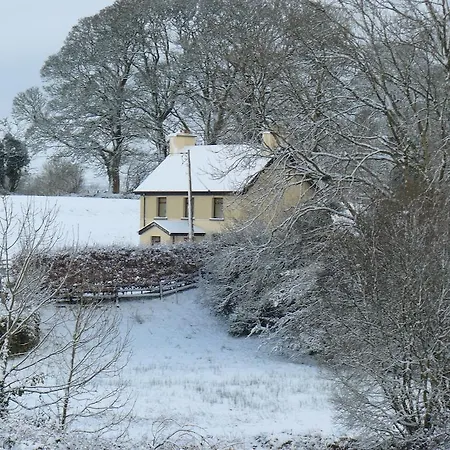 בית נופש Tymon Self-catering